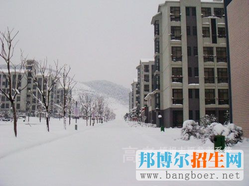 無錫商業(yè)職業(yè)技術學院校園一角2533