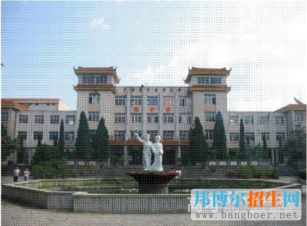 黔南民族職業(yè)技術學院校園一角3177