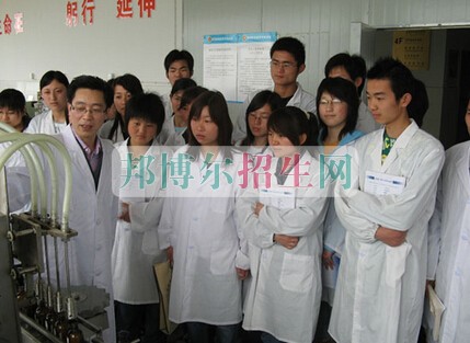 上海醫(yī)藥高等?？茖W(xué)校