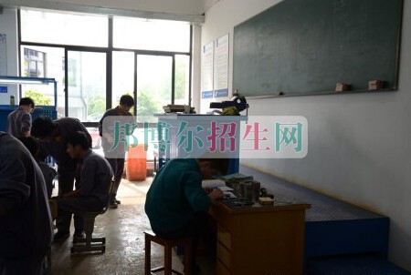 四川省巴中市技工學校2021年有哪些專業(yè)