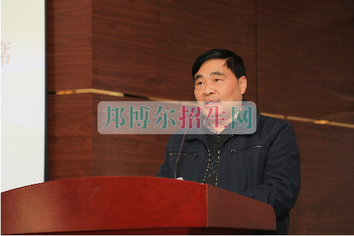 成都航空職業(yè)技術(shù)學(xué)院第三屆第一次教職工代表、工會會員代表大會勝利召開