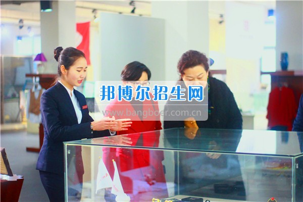四川大學(xué)錦城學(xué)院來(lái)成都信息工程學(xué)院銀杏酒店管理學(xué)院開展工作交流