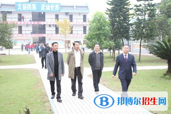 廣安康泉文武學(xué)校2018年報名條件、招生對象