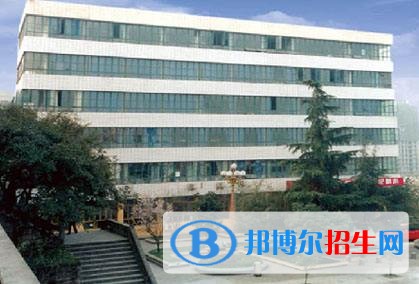 四川省實用中等專業(yè)學(xué)校2018年報名條件、招生對象