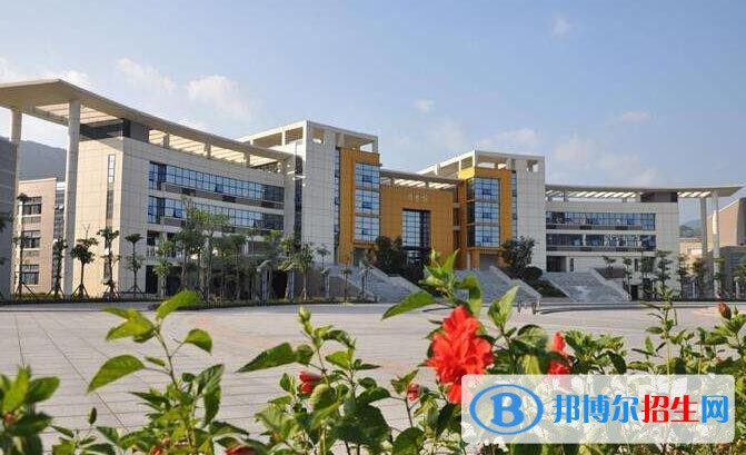 成都博才學(xué)院2018年報(bào)名條件、招生對象