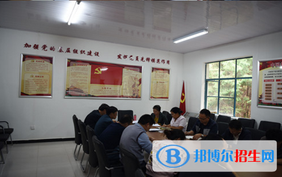 云南省建筑技工學(xué)校2018年報名條件、招生要求