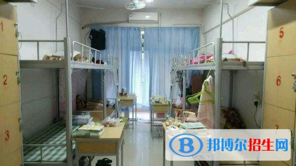 成都翰林職業(yè)技術學校宿舍條件