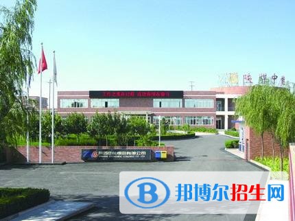 成都莊園機(jī)電職業(yè)技術(shù)學(xué)校2018年報(bào)名條件、招生對(duì)象