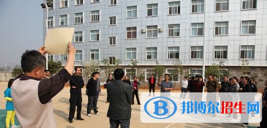 丘北縣民族職業(yè)高級(jí)中學(xué)招生辦聯(lián)系電話(huà)