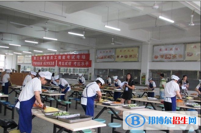 廣元職業(yè)高級中學(xué)宿舍條件