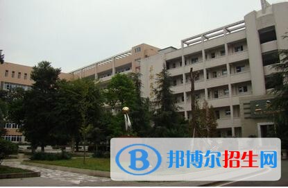 隆昌縣城關(guān)職業(yè)中學(xué)2018年報名條件、招生對象