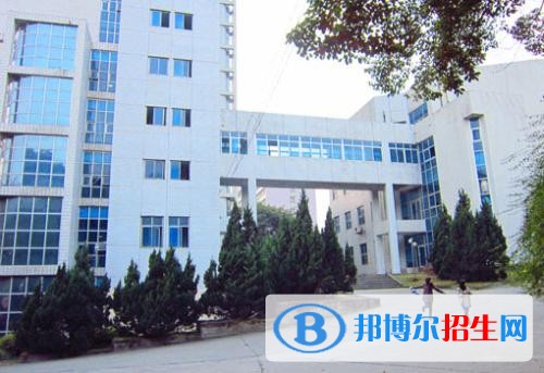 南充市職工大學招生辦聯(lián)系電話