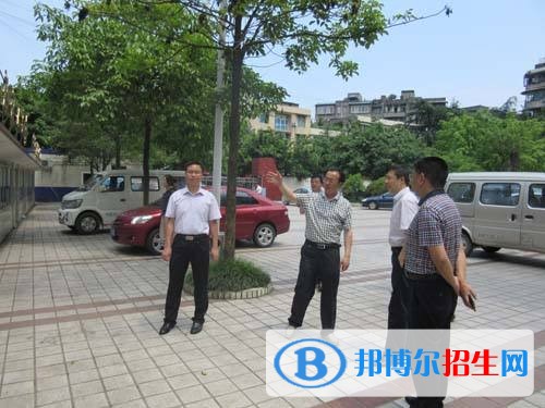 樂(lè)山市現(xiàn)代經(jīng)濟(jì)管理學(xué)校招生辦聯(lián)系電話