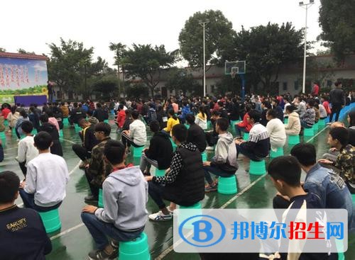 樂(lè)山市陽(yáng)光中等職業(yè)技術(shù)學(xué)校2018年報(bào)名條件、招生對(duì)象