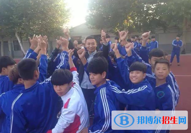 雞澤職教中心2018年報(bào)名條件、招生對(duì)象