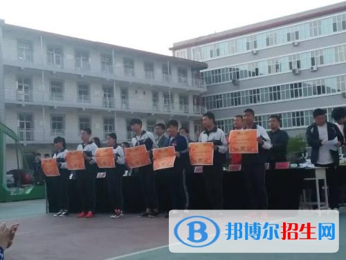 廊坊高級技工學(xué)校招生辦聯(lián)系電話
