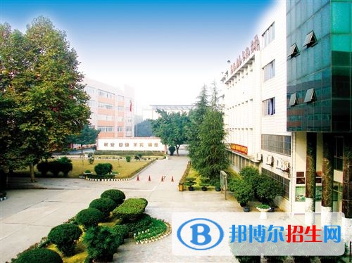 南和職教中心2018年報(bào)名條件、招生對(duì)象