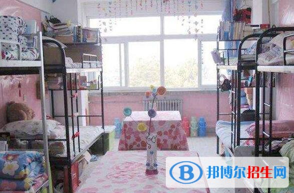承德現(xiàn)代中等專業(yè)學校宿舍條件