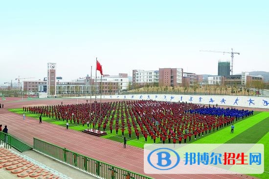 灤平職教中心2018年報(bào)名條件、招生對象