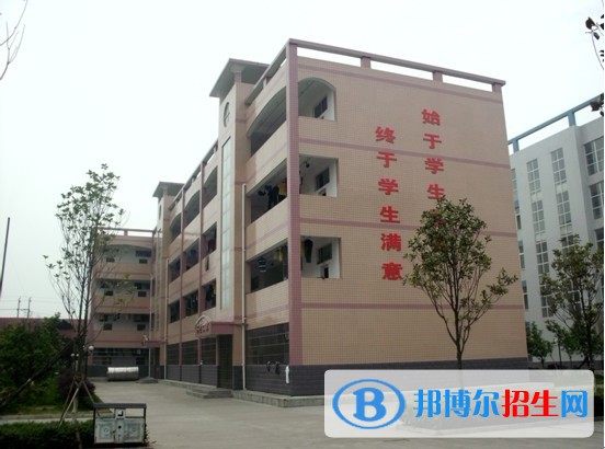 陽泉郊區(qū)職業(yè)高級(jí)中學(xué)校2018年報(bào)名條件、招生對(duì)象