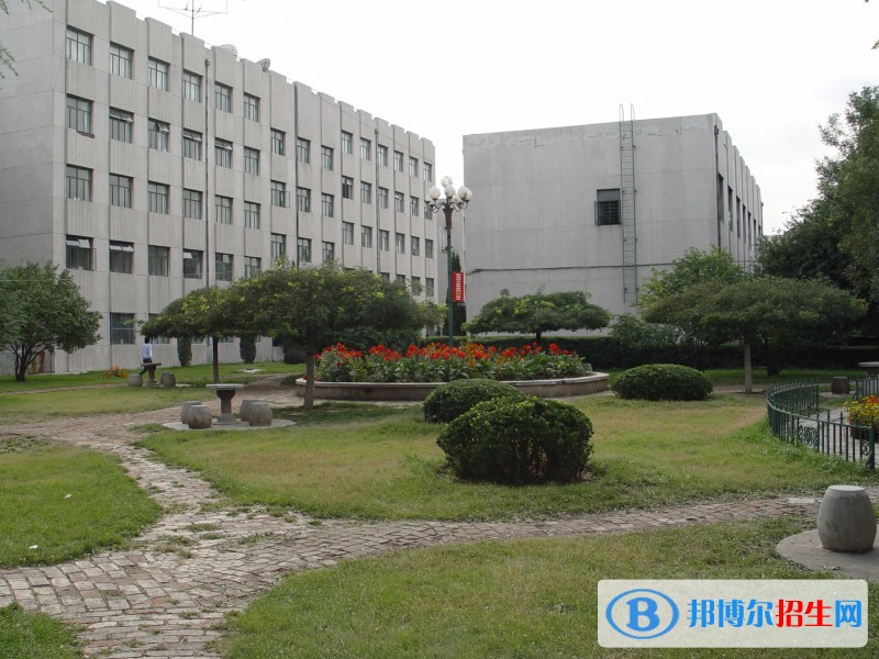 華北機電學校招生辦聯(lián)系電話