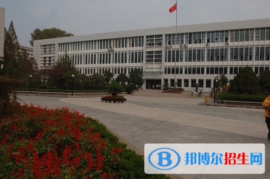 即墨第一職業(yè)中等專業(yè)學(xué)校2018年報(bào)名條件、招生對(duì)象
