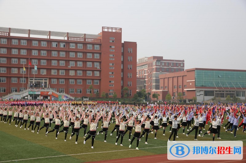 西南醫(yī)科大學(xué)附屬醫(yī)院衛(wèi)生學(xué)校2018年報名條件、招生對象