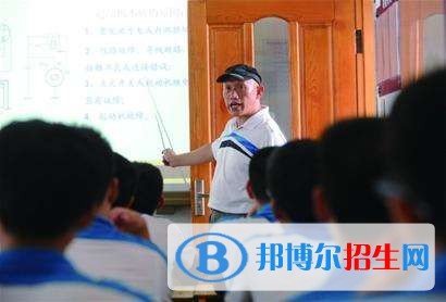 山東高級(jí)技工學(xué)校2018年報(bào)名條件、招生對(duì)象