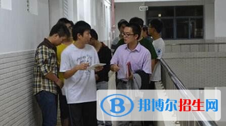 山東醫(yī)科大學(xué)衛(wèi)生學(xué)校2018年報名條件、招生對象