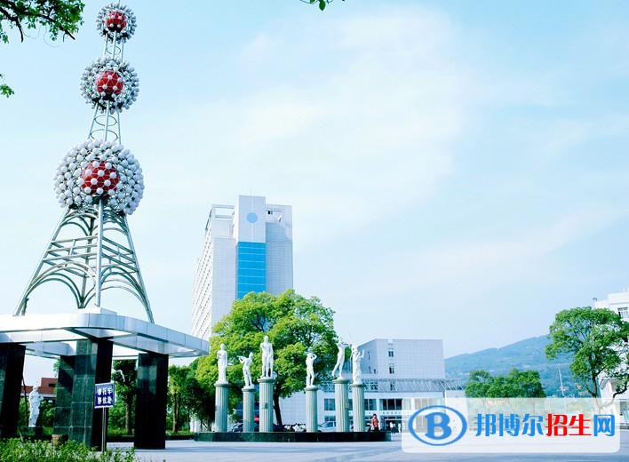 重慶科創(chuàng)職業(yè)學(xué)院?jiǎn)握袌?bào)名時(shí)間