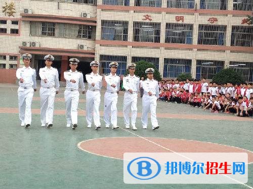 海軍第六職業(yè)技術(shù)學(xué)校2018年報(bào)名條件、招生對(duì)象