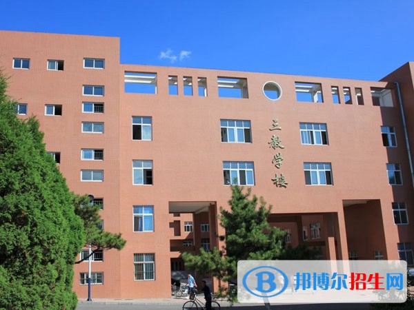 山東單縣職業(yè)中等專業(yè)學(xué)校2018年報(bào)名條件、招生對(duì)象