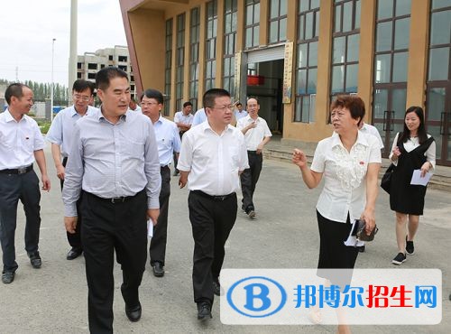 江蘇啟東職業(yè)教育中心2019年報(bào)名條件、招生對(duì)象