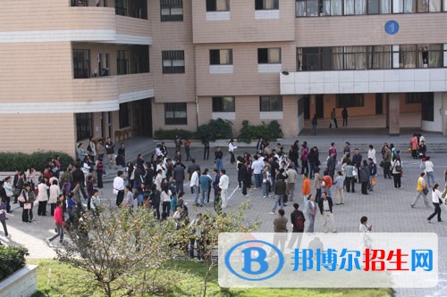 江蘇如皋職業(yè)教育中心校招生辦聯(lián)系電話(huà)