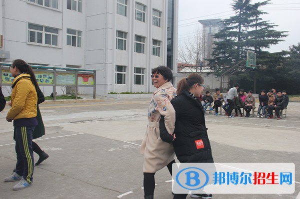 鹽城鹽南中等專業(yè)學(xué)校2019年報(bào)名條件、招生對(duì)象