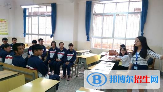 云南中專學校有什么專業(yè)適合女生