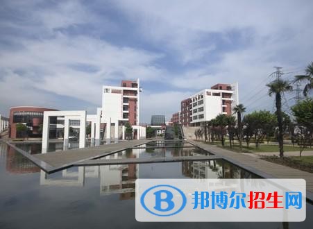 云南高中畢業(yè)上中專學校學什么專業(yè)好