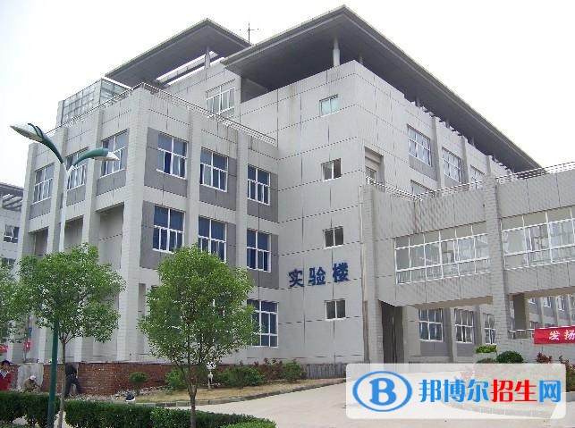 綿陽讀中專學(xué)校多少錢