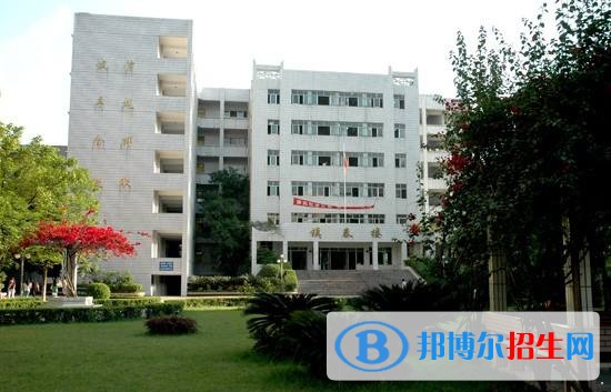 四川初中畢業(yè)讀中專學校好嗎