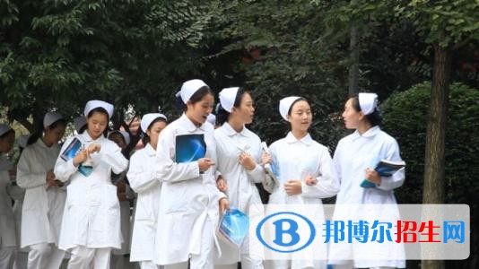 昆明中專學(xué)校和職高哪個(gè)好
