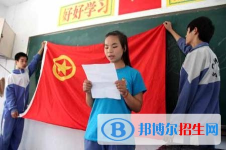 四川中專學校什么專業(yè)適合女生