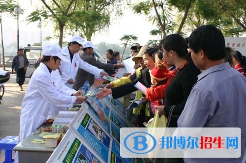 昆明中專學校都有什么專業(yè)適合女生
