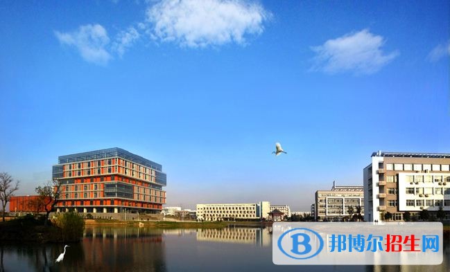 江蘇信息職業(yè)技術(shù)學(xué)院單招報名時間