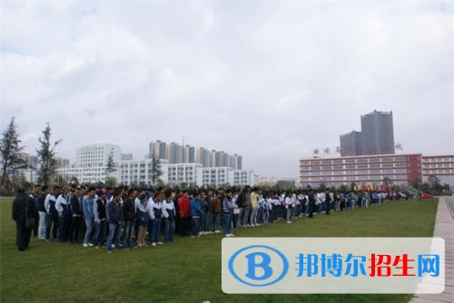 曲靖高中畢業(yè)上什么中專(zhuān)學(xué)校好