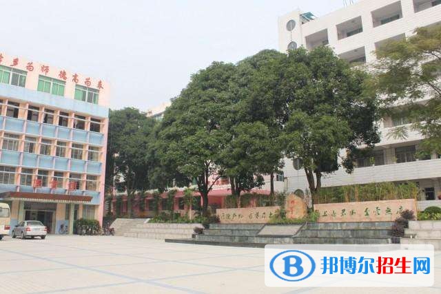 六盤水沒(méi)有初中畢業(yè)證可以讀中專學(xué)校嗎
