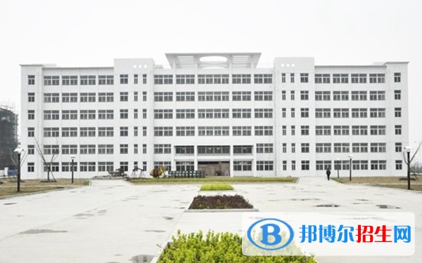 安徽揚子職業(yè)技術(shù)學院單招錄取分數(shù)線