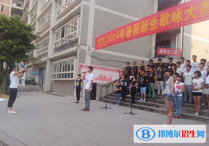南充中專學(xué)?？梢詫W(xué)什么