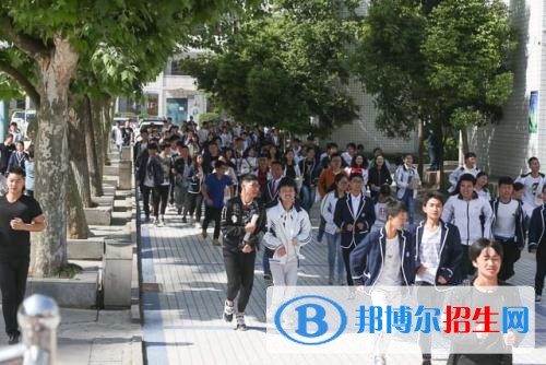 達州讀中專學校有用嗎