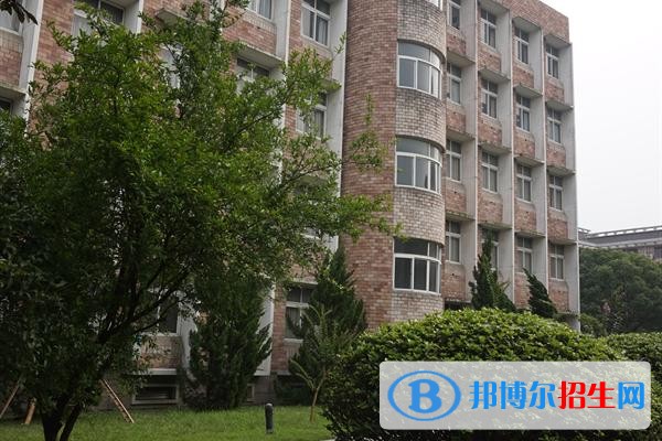 浙江藝術(shù)職業(yè)學院單招報名條件