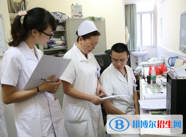 南充讀中專學(xué)?？梢钥即髮W(xué)嗎